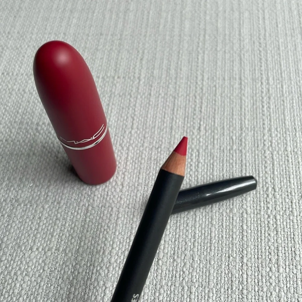 MAC Retro Matte Lipstick - 707 Ruby woo & mini lip liner set